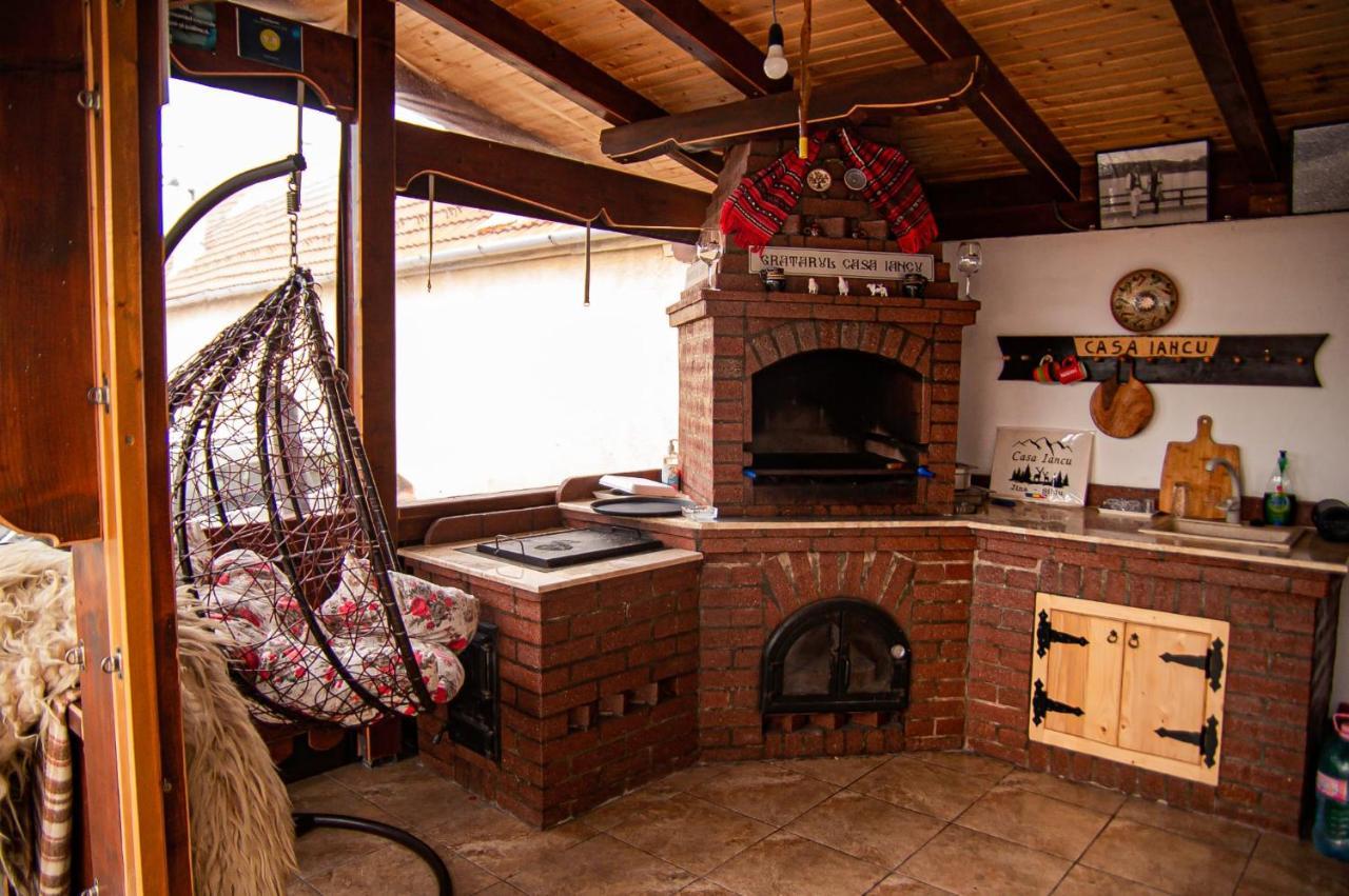 فندق Casa Iancu Jina المظهر الخارجي الصورة